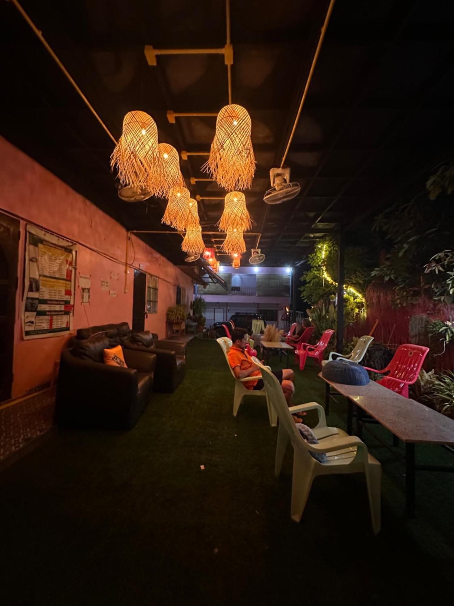 Heaven Guesthouse Pakse Exterior foto