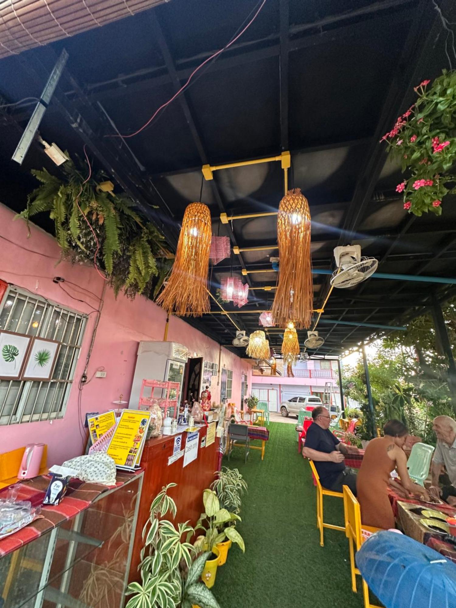 Heaven Guesthouse Pakse Exterior foto